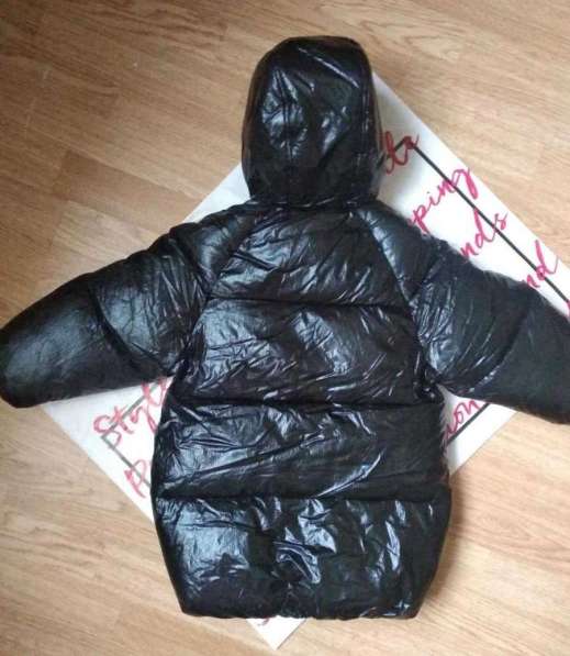 Куртка зимняя черный глянец в Москве