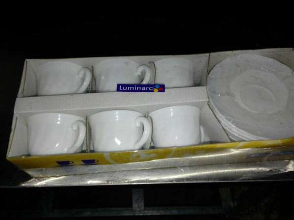 Породам посуду, кофейные набор 600, тарелки 50 чайные круж