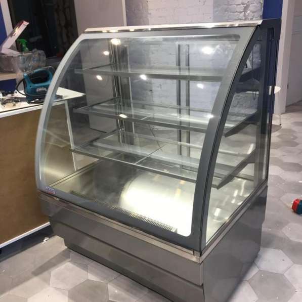 Холодильники витринные кондитерские на заказ в фото 5