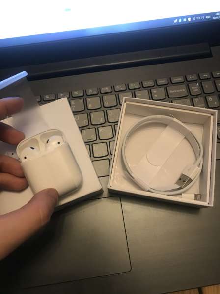 Наушники AirPods 1