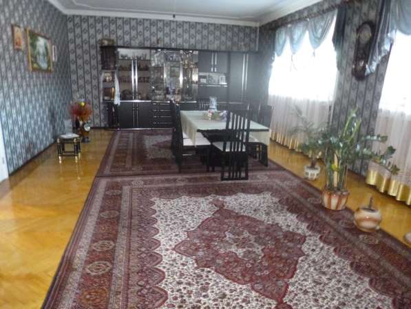 Продам 3-х этажный дом, г. Кирове Калужской обл в Москве фото 4