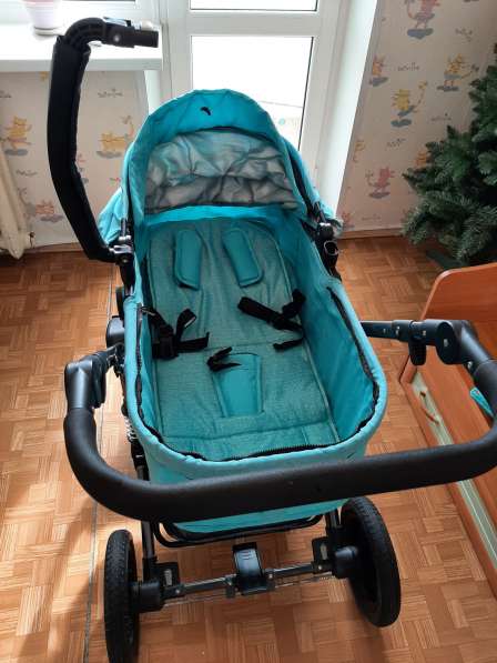 Универсальная детская коляска 2 в 1 в Ижевске