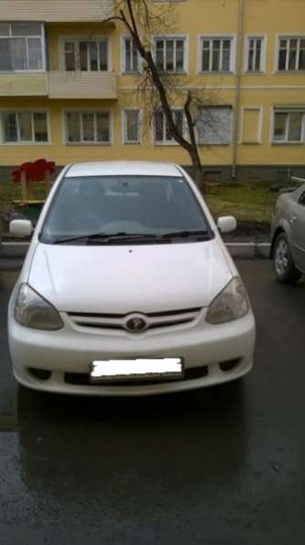 подержанный автомобиль Toyota Platz, продажав Новокузнецке
