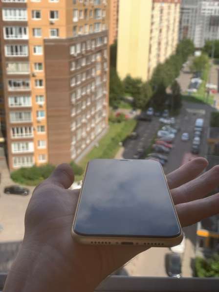 IPhone XR 64gb желтый в Москве фото 10