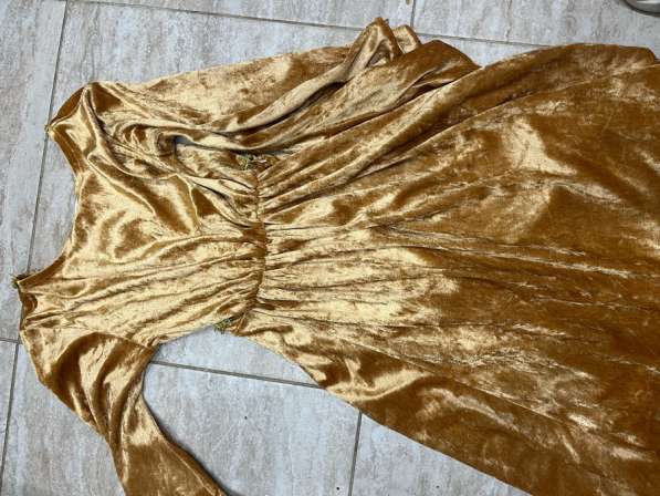 Платье золотое в Подольске