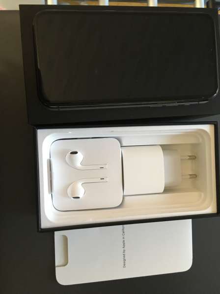 Продать новый айфон 11 пол