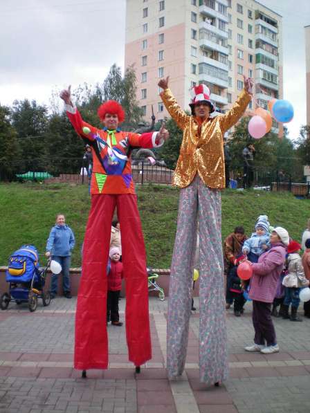 Ходулисты на праздник в Москве фото 4