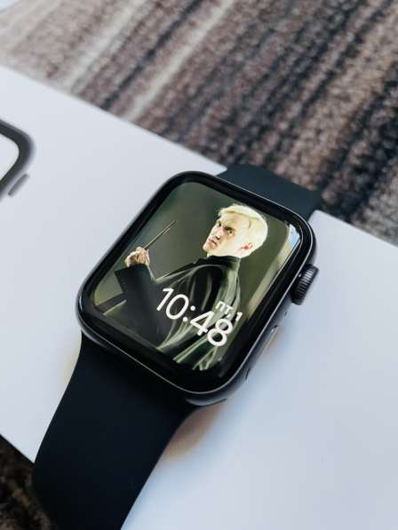 Часы Apple Watch s4