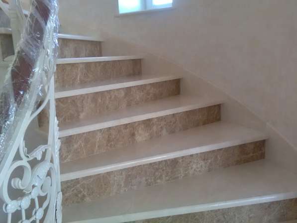 Лестницы из натурального камня мрамора и гранита в Рязани фото 19