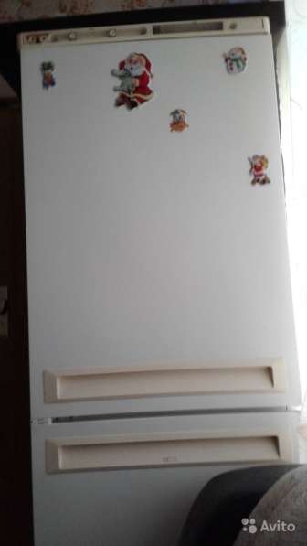 Холодильник в рабочем состоянии в Чите