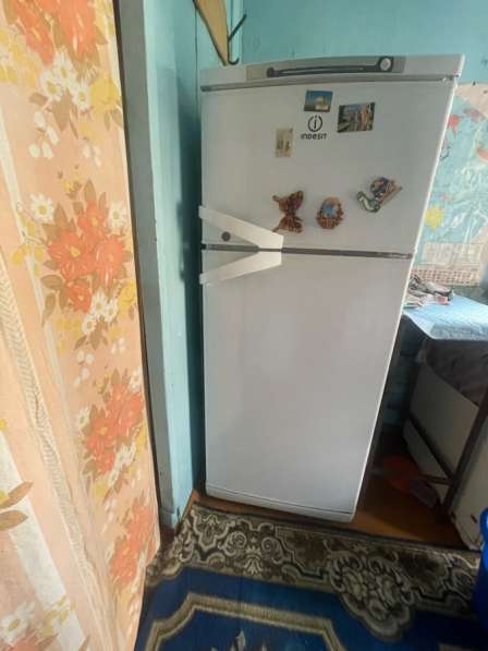Продаю холодильник размер 145*60