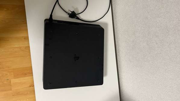 PS 4 slim в Москве фото 7