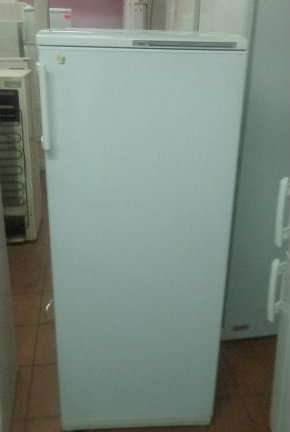 старый холодильник в Москве