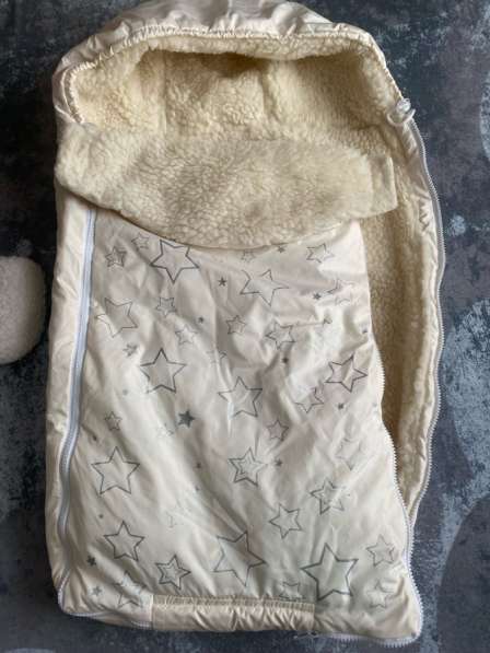 Продам конверт +комбез в Новосибирске