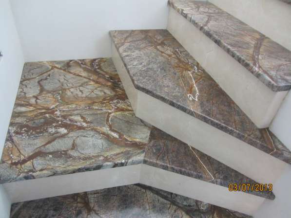 Лестницы из натурального камня мрамора и гранита в Раменское фото 6