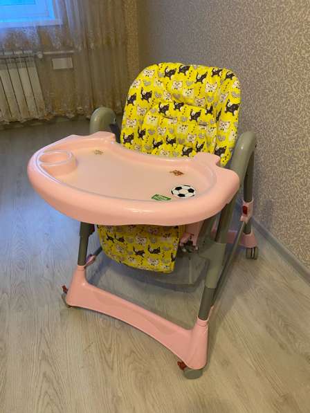 Детский стульчик для кормления