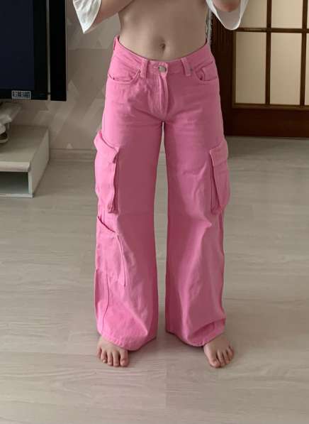 Розовые джинсы карго