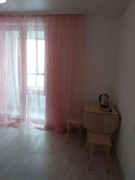Сдается однокомнатная квартира на длительный срок с мебелью в Екатеринбурге
