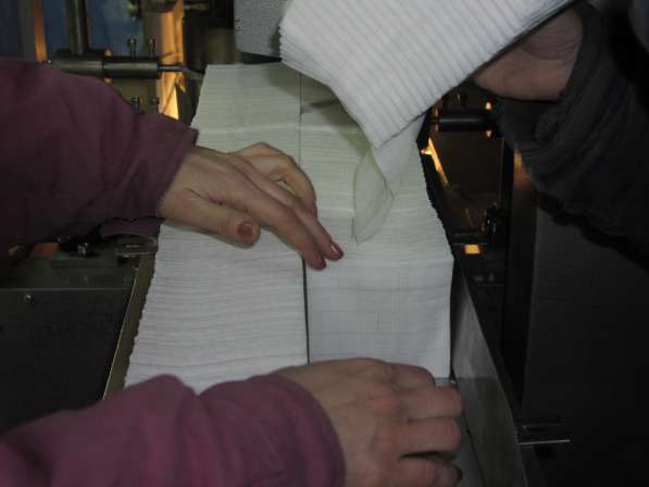 Станки для производства Бумажной салфетки в фото 8
