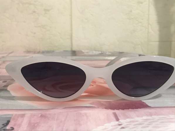 Солнечные очки / солнцезащитные очки в Томске