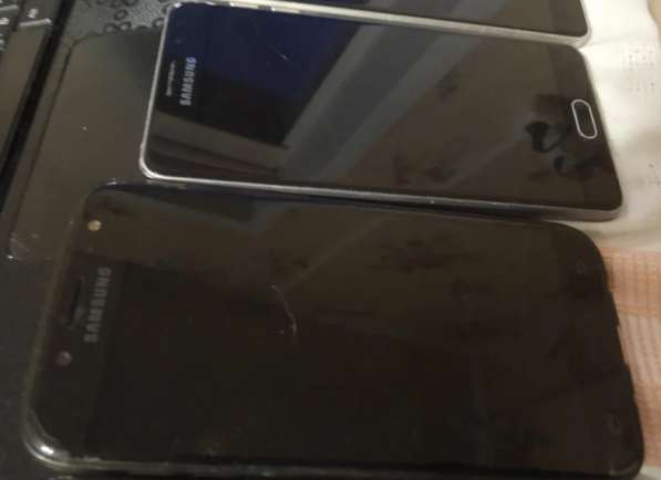 Телефоны Samsung на запчасти разбор 5 штук битые дисплеи в 