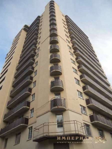 Продам двухкомнатную квартиру в г.Самара.Жилая площадь 71,40 кв.м.Этаж 3.Есть Балкон.