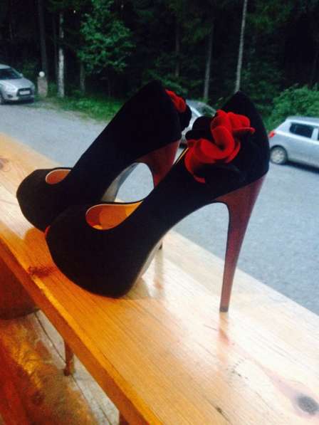 Туфли черно-красные на высоком каблуке в Сыктывкаре