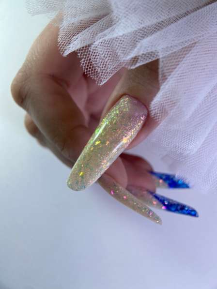 Маникюр педикюр