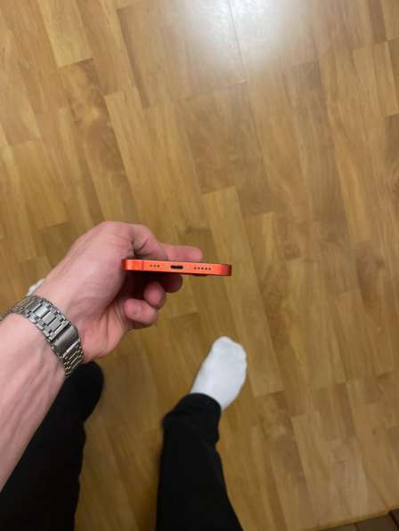 IPhone 12 64 red в Москве