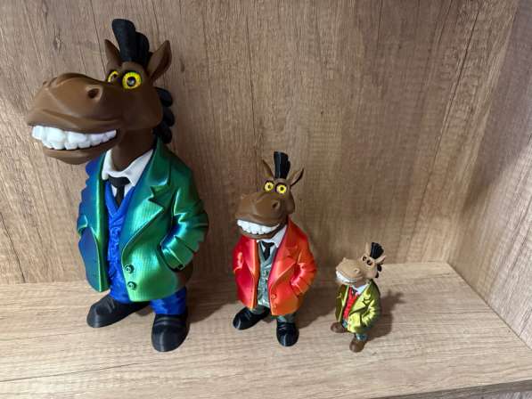 Конь в пальто в Москве фото 3