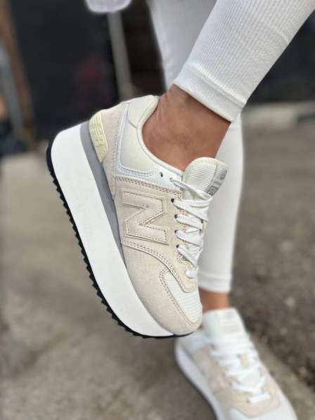 Кроссовки женские New balance