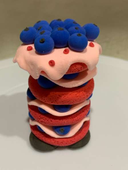 Пирожное из воздушного пластилина Покрытое лаком в Казани