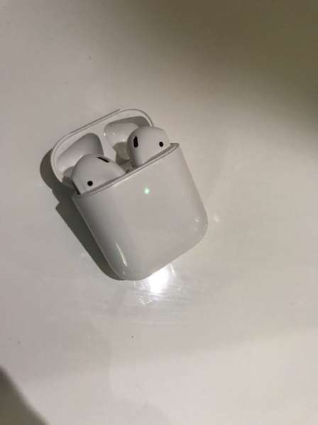 AirPods 2