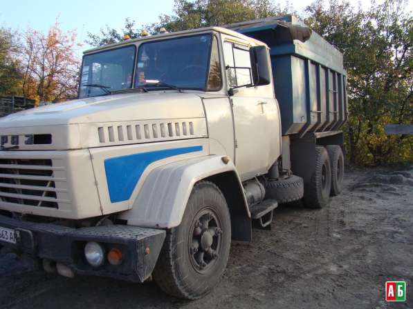 Доставка сыпучих грузов автомобилем КРАЗ. Объем - 15 кубов в Оренбурге