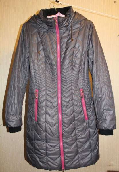 Пальто демисезонное для девочки, 42 размер