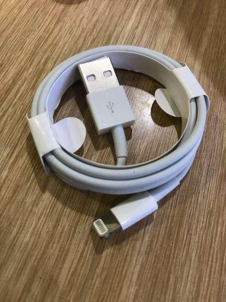 Оригинальный новый кабель Apple Lighting/USB