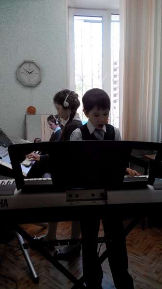 Уроки игры на музыкальных инструментах. Постановка голоса в Новосибирске фото 4