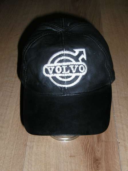 Бейсболка (кепка) кожаная Volvo