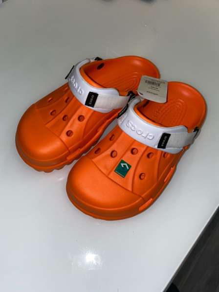 Crocs