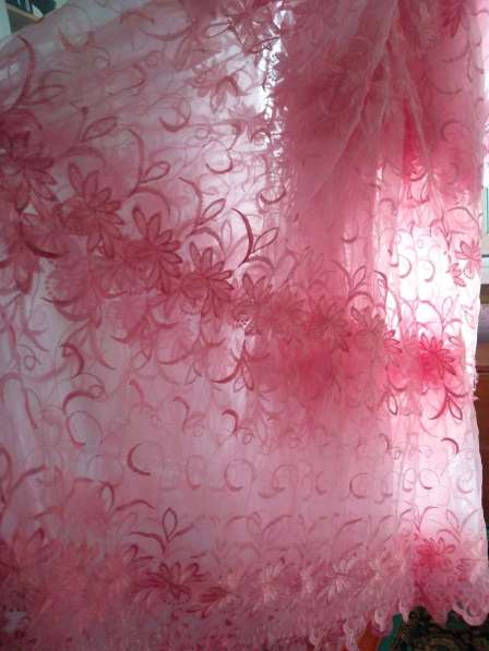 Тюль нежно розовая 6 метров. Есть маленький дефект в Белой Калитве