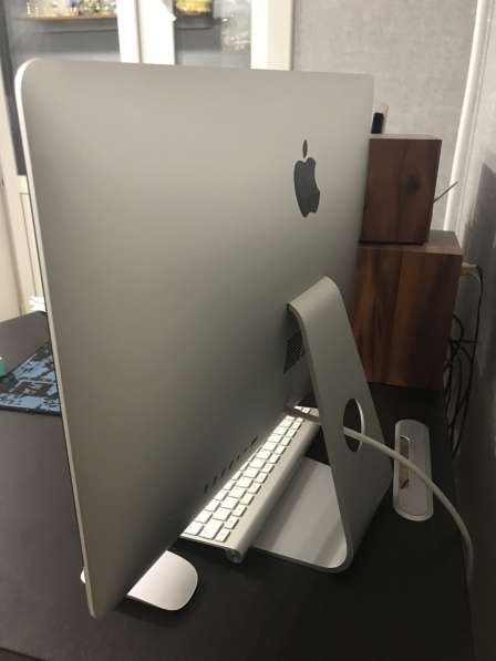 Моноблок iMac 21,5 дюймов, конец 2012 года, тонкий