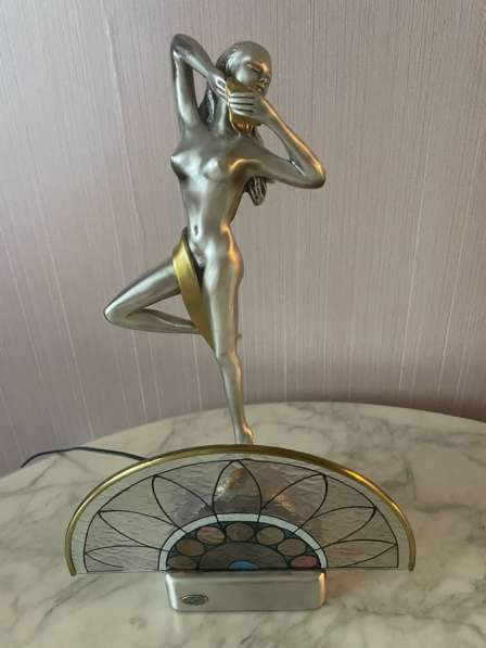 Статуэтка в Санкт-Петербурге