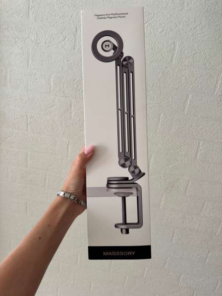 Настольный держатель для телефона Magssory Arm