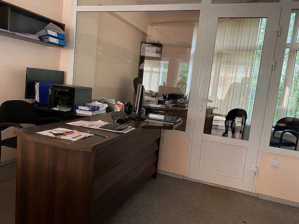 Аренда офисного помещения на первой линии в Кишиневе. 156 м2 в фото 4