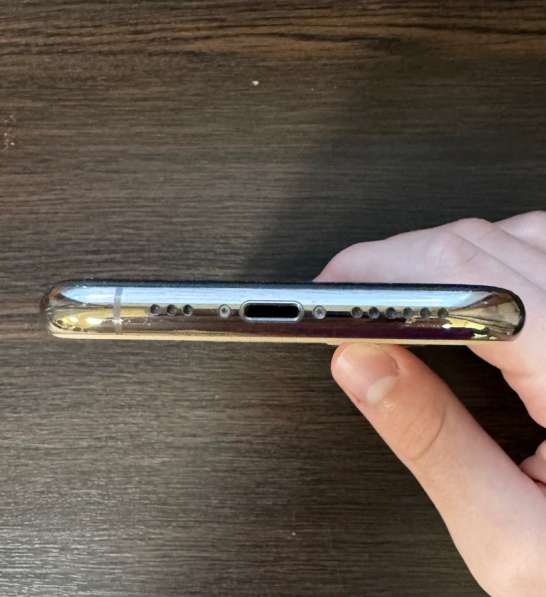 IPhone 11 Pro 64Гб золотой в Москве