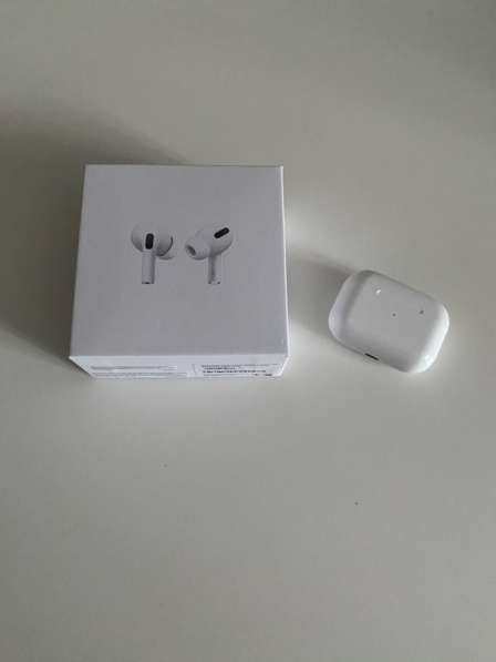 Наушники AirPods Pro