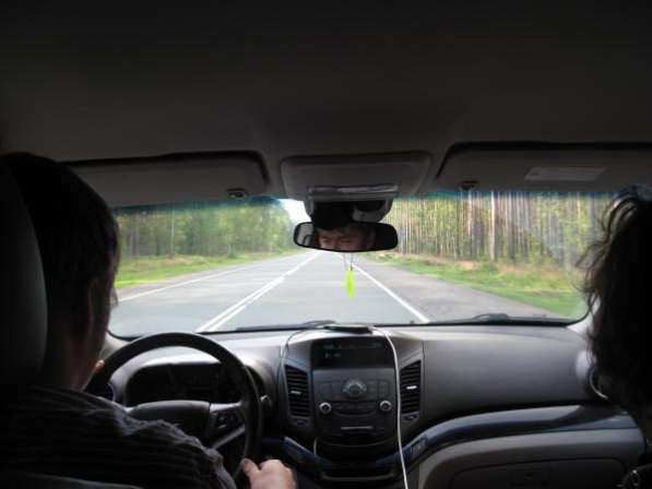 Стоит без дела Chevrolet Orlando (7 посадочных мест) в Санкт-Петербурге