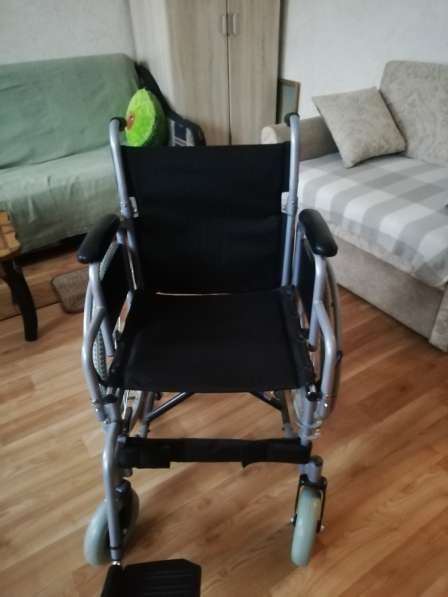 Продам инвалидное кресло коляску новую в Твери
