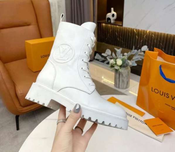 Новые ботинки Louis Vuitton Натуральная Кожа, мех Размер 3