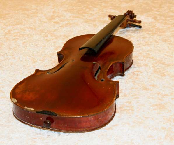 Verkaufe Geige sehr wunderschone rote Viola ! Original